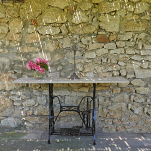 Console vintage plateau marbre blanc piètement métal