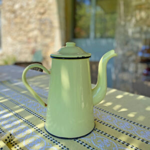 cafetière ou théière en métal émaillé jaune pâle vintage