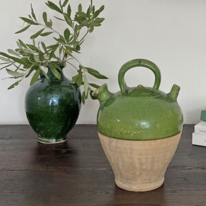 Gargoulette, pot ancien en terre cuite vernissée vert, cruche en argile partie émaillée pour conserver l'eau, pot à huile, pièce unique