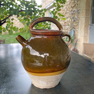 Pot à huile ancien ou chevrette en terre cuite vernissée marron, cruche pour conserver l'huile pièce unique du 19è siècle