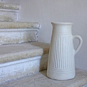 Vase décoratif en papier mâché finition striée tout en hauteur comme un broc, pour les bouquets de fleurs séchées, objet déco fait main en Inde, artisanat pièce unique
