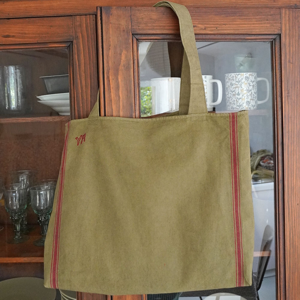 Sac shopping cousu main torchon ancien vintage en métis lin teint kaki