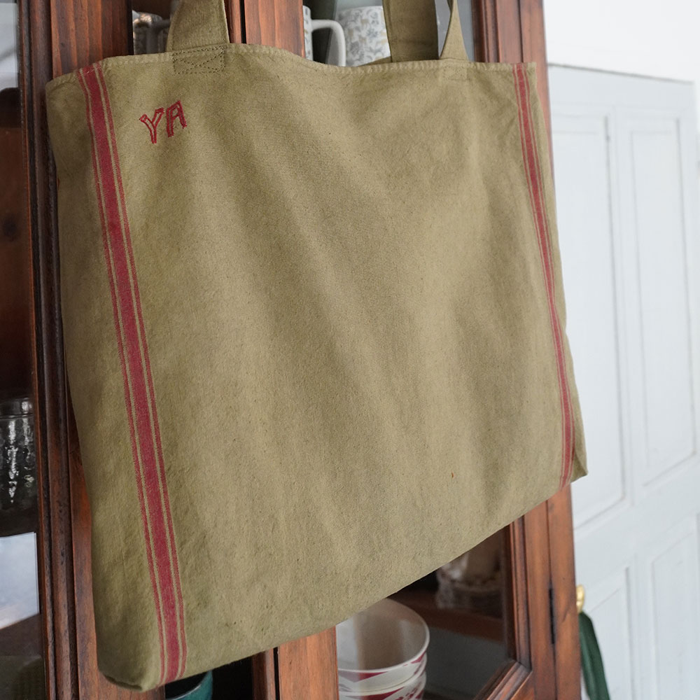 Sac shopping cousu main torchon ancien vintage en métis lin teint kaki
